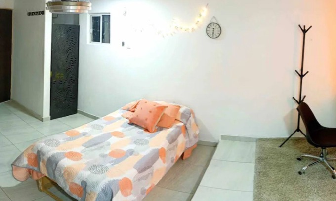 Guadalajara Bed & Breakfast | Casa Samanta - Habitación Individual Deluxe con balcón