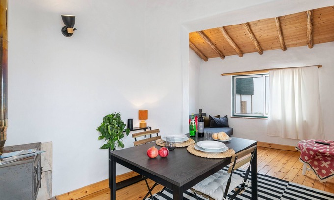 Sagres House | Casa Soneca - charming cottage-style 2bed house