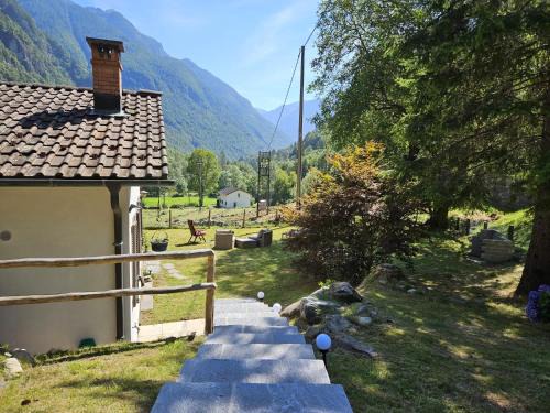 Cugnasco-Gerra House | Casa Sonia Your Refuge in Valle Verzasca