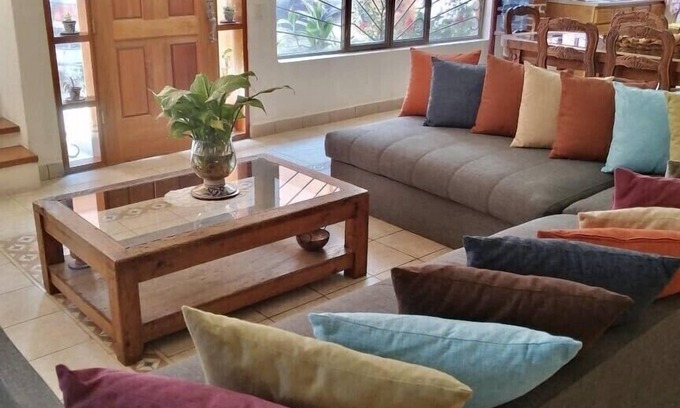 La Capilla House | Casa Terra linda, estancia en Valle de Bravo