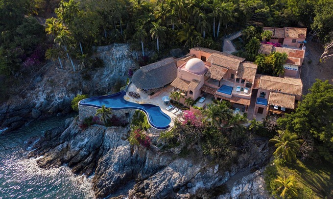 Zihuatanejo Villa | Casa Tomasina: Staffed Oceanfront Estate with Giant Infinity Pool + Views