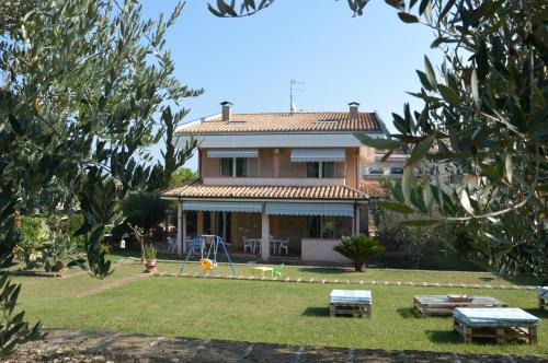 Pineto Villa | Casa Vacanza Villino dei Poeti