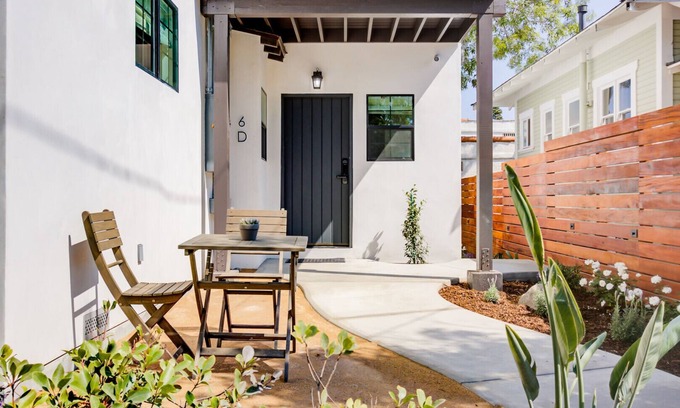 Upper East Apartment | Casa Valerio Unit 6D-Boutique Suite in Downtown Santa Barbara