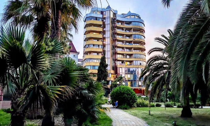 Sochi City Centre Apartment | Casa Versailles