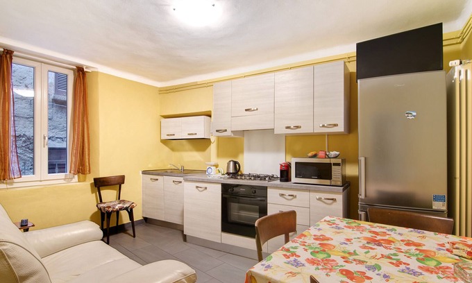 Colonno House | Casa Violetta holiday home with Wi-Fi? pet friendly