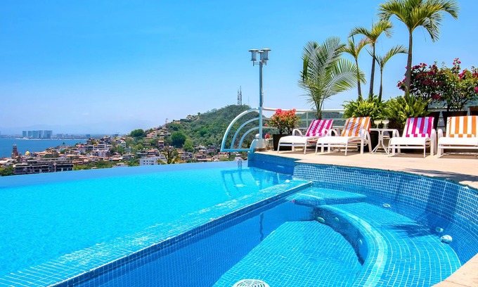 Alta Vista Villa | Casa Yvonneka 13BR in Puerto Vallarta by Personal Villas - Breathtaking Tranquil