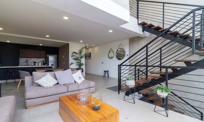 Zapopan House | Casa Zara Summary: La