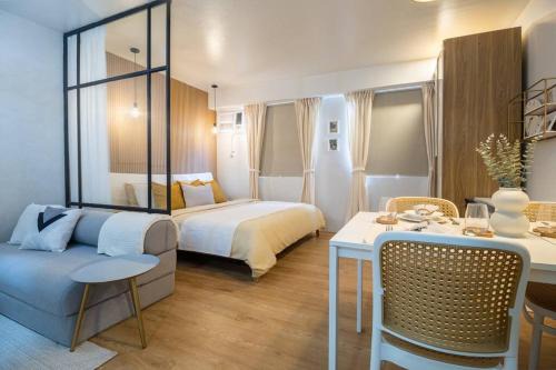 Canlubang Apartment | CasaCalivil Nuvali 200mbps WiFi Netflix PS4