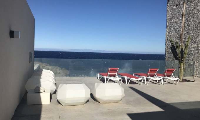 Poris de Abona House | CASACOSTA NEXTDOOR, modern house with stunning oceanviews and vintage furniture