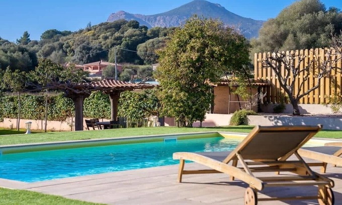 Sarrola-Carcopino Villa | Casamea | Villa familiale Piscine Clim