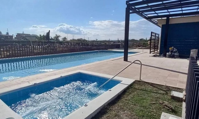 La Tebaida House | Casas Campestres de Lujo con Piscina