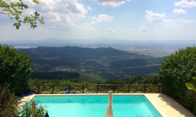 Cortona House | Case Ginezzo: The Farm and the Refuge. Cortona