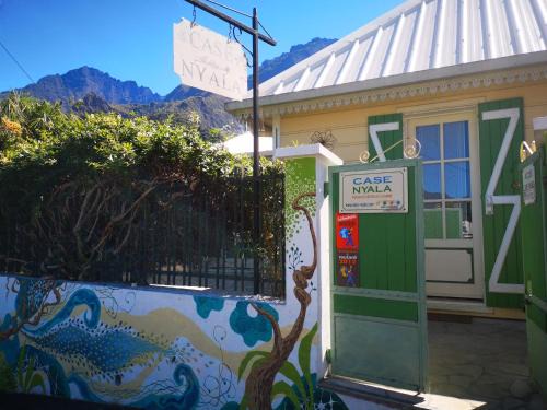 Cilaos Bed & Breakfast | Case Nyala
