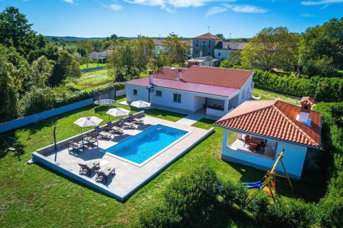 Prodol House | Casetta Filip
