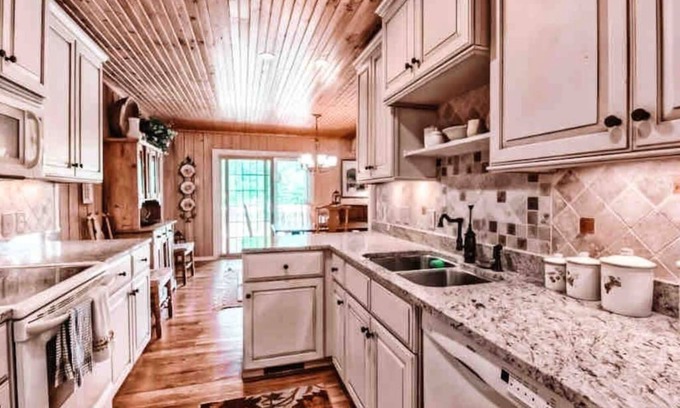 Cashiers House | Cashiers Cedar Creek Club Cabin