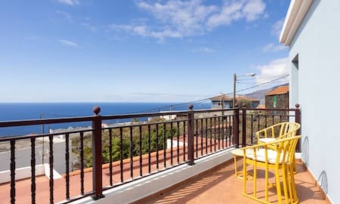 Los Llanillos Apartment | Casita del Lomo, Terrace & BBQ