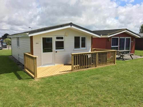 Padstow Ski Chalet | Castaway Cabin