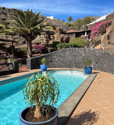 Macher Villa | Castillo Antonia Executive Villa with heated pool