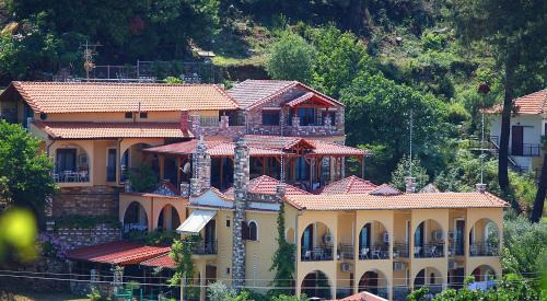 Chrisi Akti Hotel | Castle Pontos