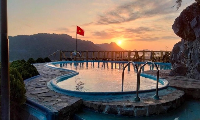 Cat Hai House | Cat Ba Mountain View