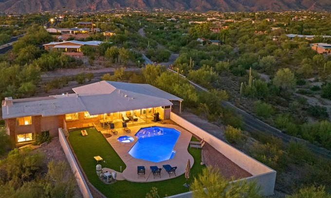 Flecha Caida Ranch Estates House | Catalina Foothills Family Friendly Stunning Views Heated Pool Spa Sleeps 16