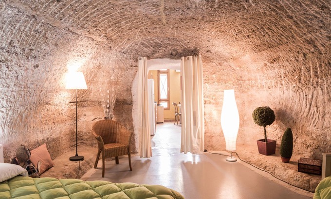 Valtierra Cottage | Cave Hotel- Caves in Bardenas Reales de Navarra