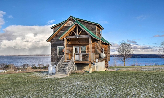 Romulus Cabin | Cayuga Lake Cabin in Romulus < 1 Mi to Wineries!