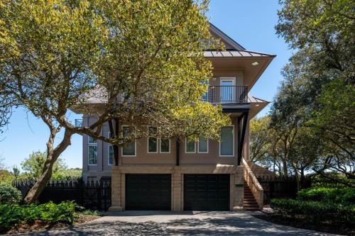 Corolla House | CC056 Anchor Away