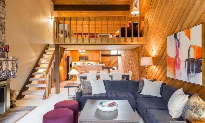Avon House | Cedar Blue! Mountain Living at its best! 3 Bed/2 Bath + Loft! Ski In/Ski Out