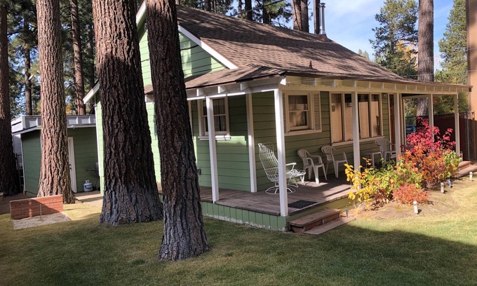 South Lake Tahoe Cabin | Cedar Cabin Lake Tahoe -Walking Distance to the Lake and Heavenly Gondola