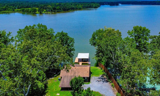 Cedar Bluff House | Cedar Cove on Weiss Lake