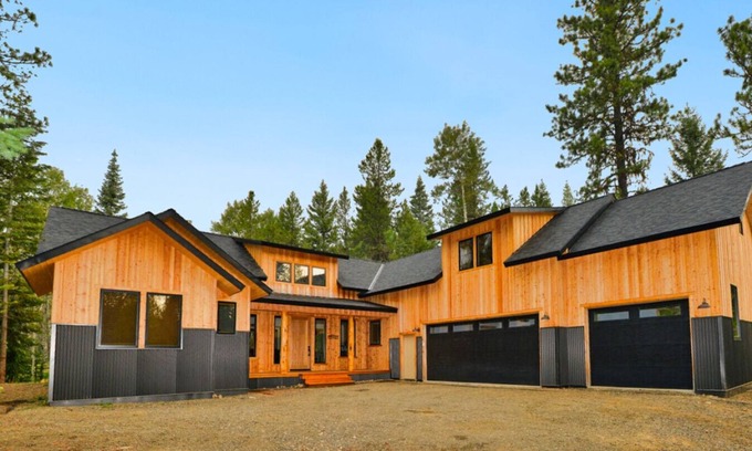 McCall Apartment | Cedar Creek .