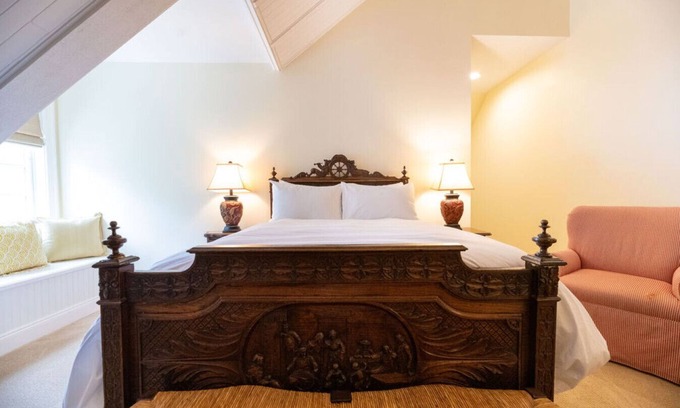 Edenton Bed & Breakfast | Cedar Room - Granville Queen Inn, Downtown Historic Edenton