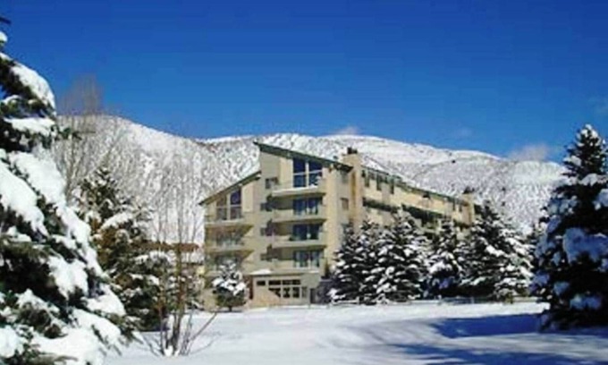 Avon Condo | Celebrate New Year's at Falcon Point