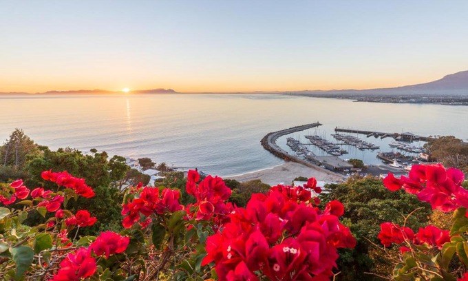 Mountainside House | Celtic Manor Boutique Guest House