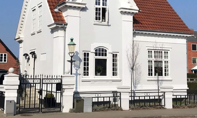 Esbjerg Apartment | Center of Esbjerg, with own entrance and bathroom