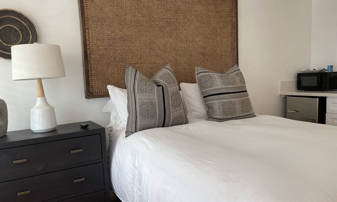 Summerland Cottage | Center of Summerland