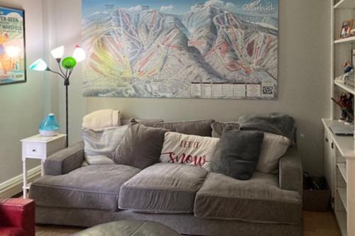 Warren Apartment | Center Village #203