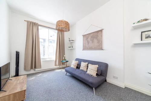 Notting Hill Apartment | Central 1BR flat in Notting Hill, 1min to Tube