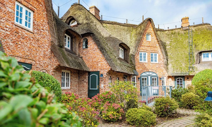 Westerland Apartment | Central 2-room apartment under thatch in Alt-Westerland