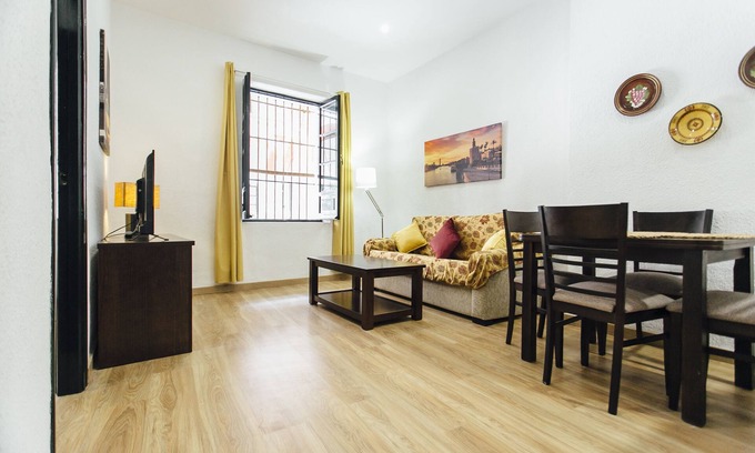 Santa Catalina Apartment | Central apartment next to Seville Cathedral
