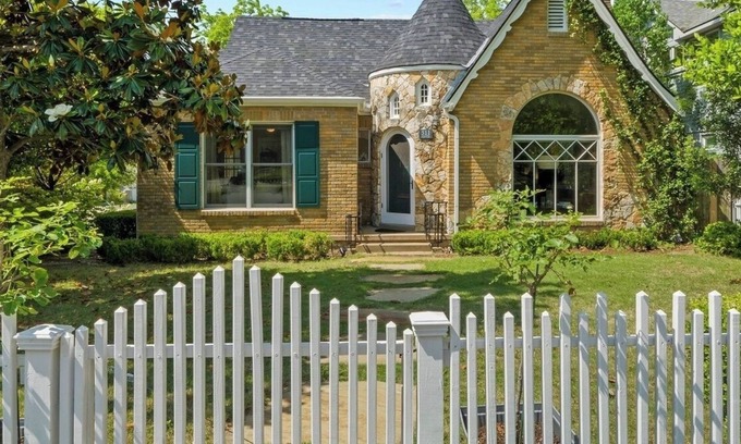 Hancock House | Central Austin home with private pool and hot tub