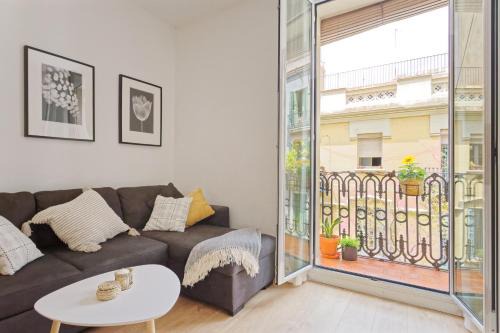 El Poble-sec Apartment | CENTRAL & BRIGHT APARTMENT!