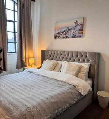 Nottingham Apartment | Central Comfort- 2 bedroom Nottingham Stay