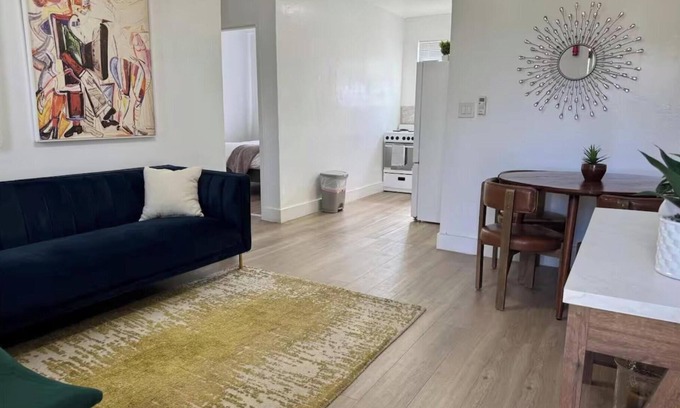 Overtown Apartment | Central & Convenient 2 Bedroom - South of Wynwood