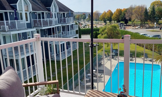 Magog Condo | Central & Cozy Lakeview condo within walking distance of Lake Memphremagog.