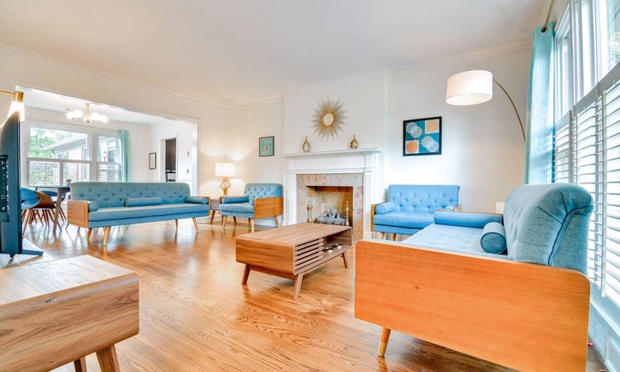 East Memphis Cottage | Central Memphis Home: MCM Decor, Walk to Midtown!