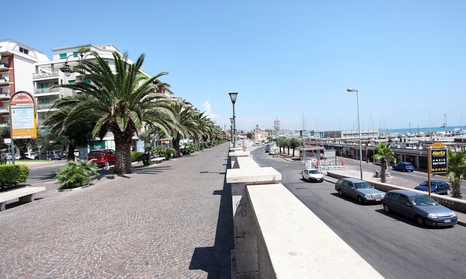 Nettuno Apartment | CENTRAL! PERFECT FOR HOLIDAYS AND GET TO ROME