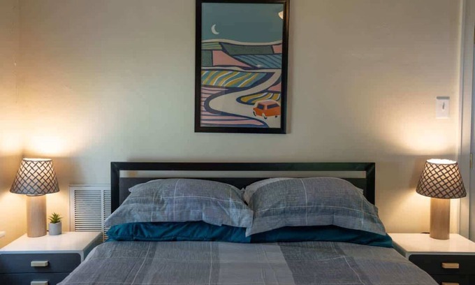 Roanoke Apartment | Central & Safe-1BR apartment in quiet neighborhood
