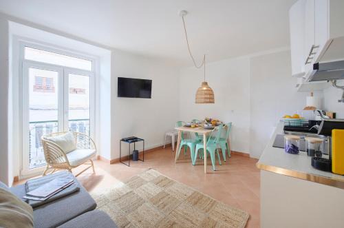 Setubal Apartment | Central Stay, 10 Min to Beach, By TimeCooler